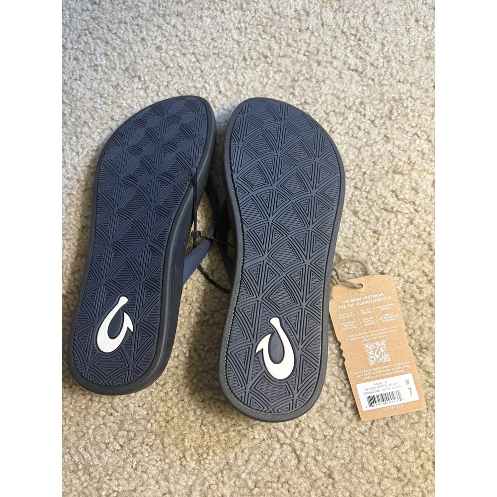 OluKai Puawe Navy/Black Women's Flip Flop Sandals Size 7
